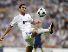 字母哥焦点对战，西亚卡姆与90激战澳大利亚队分钟，反败为胜胜负难料！比赛高潮迭起